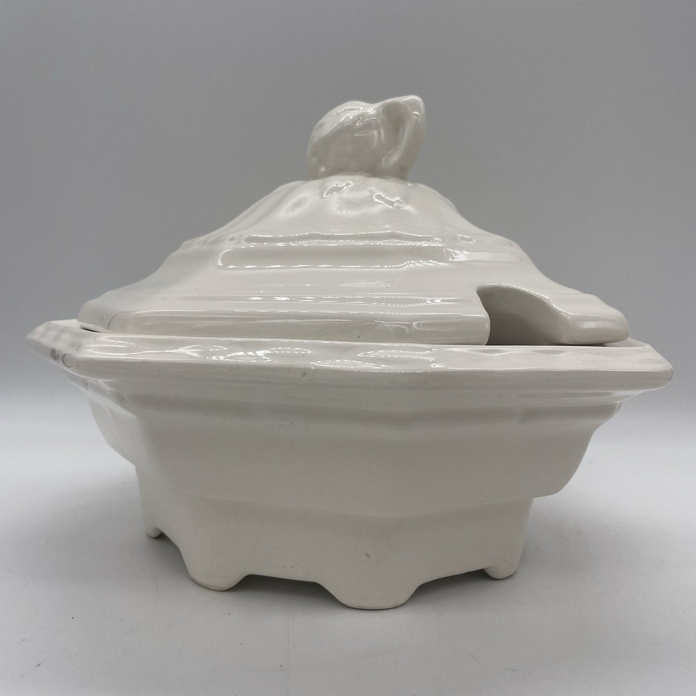 Vintage California Pottery USA Soup Tureen 2qt Octagon White Cream Lidded Lid